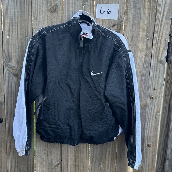 Vintage Nike Black and White Zip-Up Jacket Size Small - Picture 1 of 8